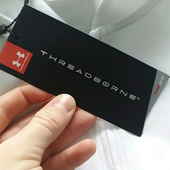 White collered zip heat gear tee. - Picture 4 of 4